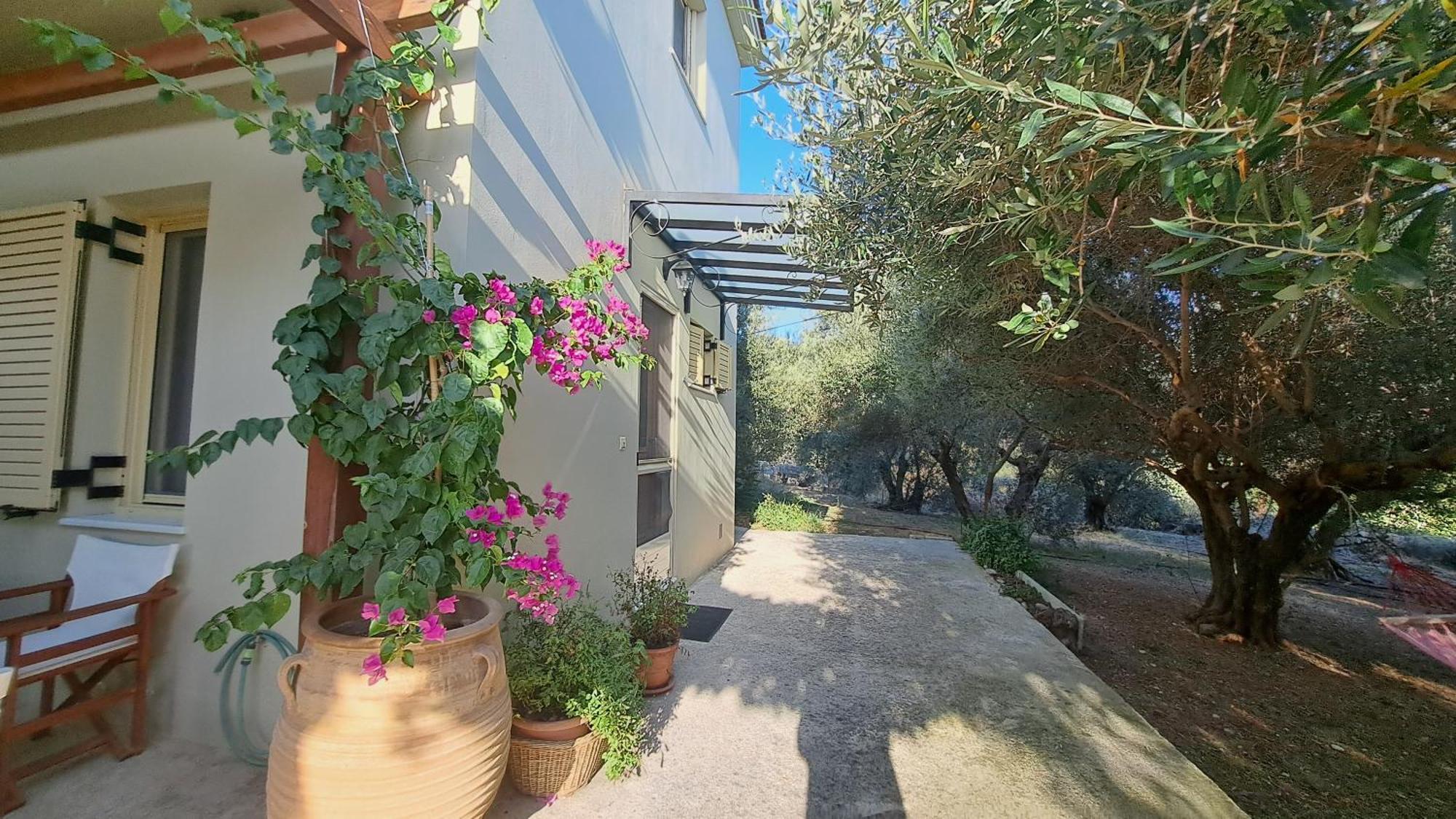 בית נופש Mavrogenis Farm Chania Crete *